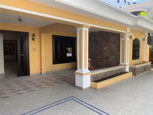 oficinas y locales comerciales - Propiedad  comercial naco 3