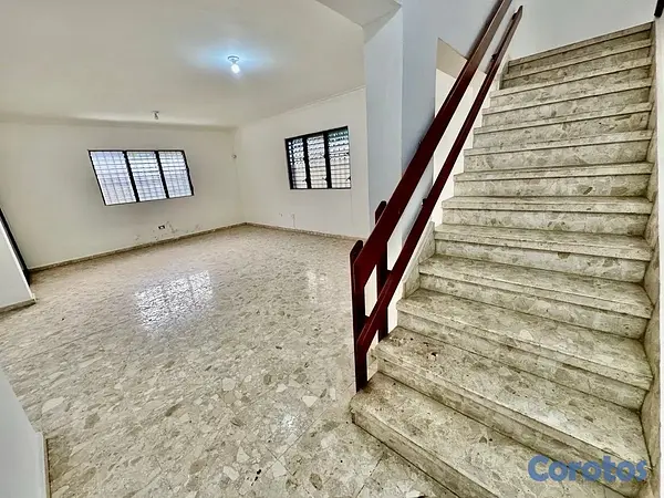 casas - Hermosa casa en venta 2 niveles -Las Praderas 5