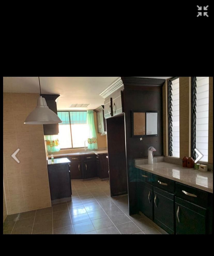 apartamentos - Se Vende Apartamento de 300mts, 5to piso en naco con:

-  0