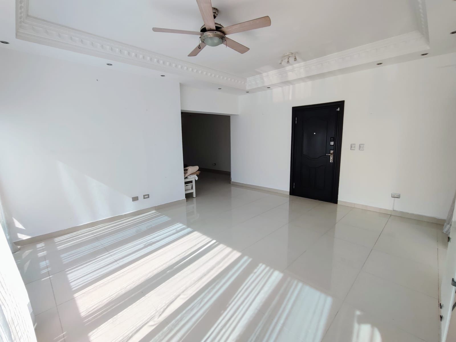 apartamentos - Alquilo apartamento con línea blanca en Urb. Real  3