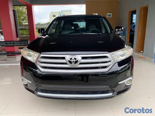 jeepetas y camionetas - Toyota Higlander 2012 4x4 3 filas  2