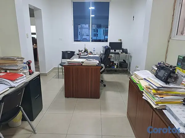 oficinas y locales comerciales - Alquilo local 1er piso 95 mts en Ens. Quisqueya  5