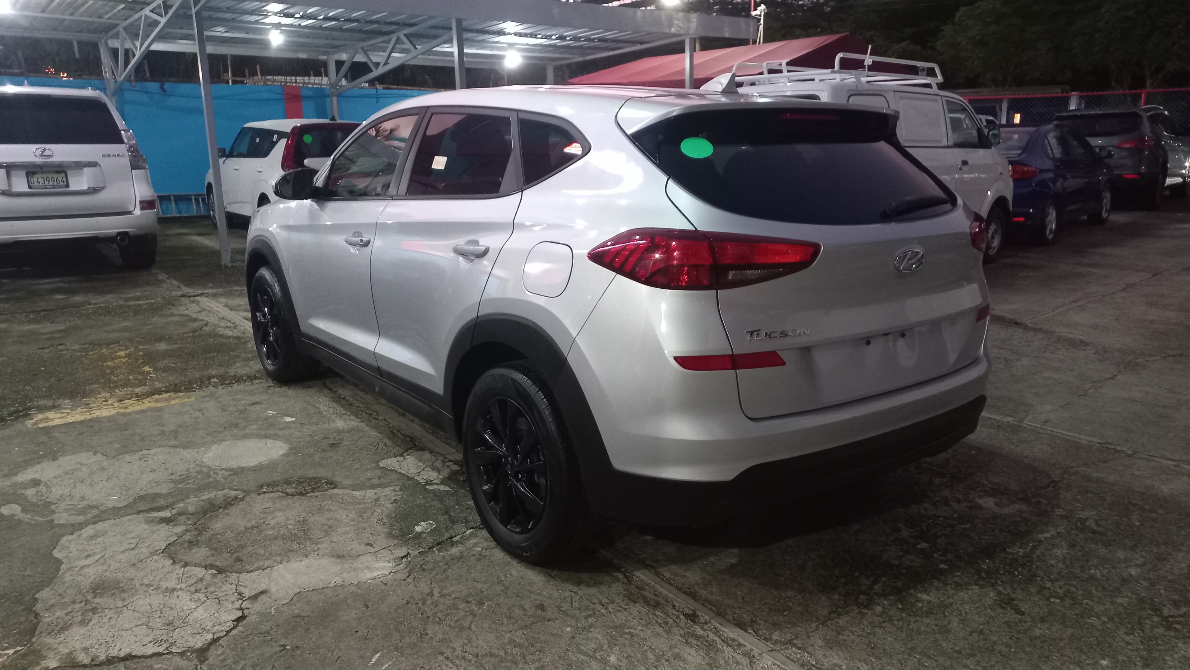 jeepetas y camionetas - Hyundai Tucson SE 2020 BARATA 4