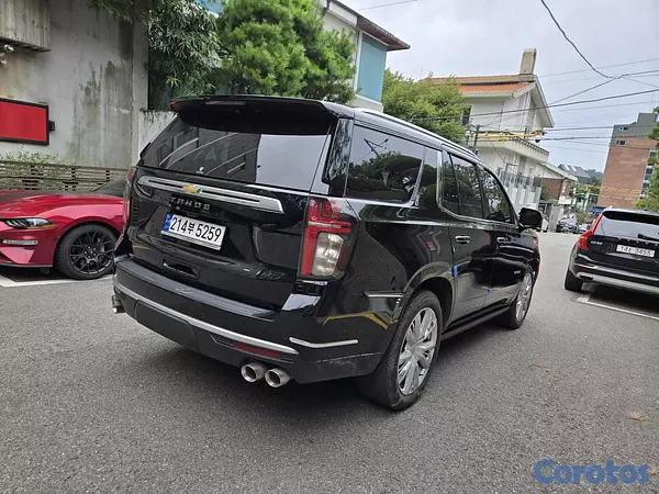 otros vehiculos - CHEVROLET TAHOE HIGHCOUNTRY 2023 NEGRO GASOLINA 6