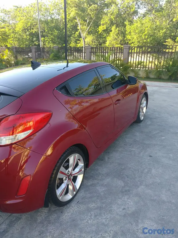 carros - Hyundai Veloster 2013 9