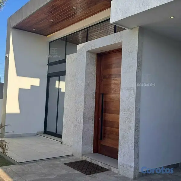 casas - Se Vende Nueva y Moderna Casa con Piscina ubc en R 5