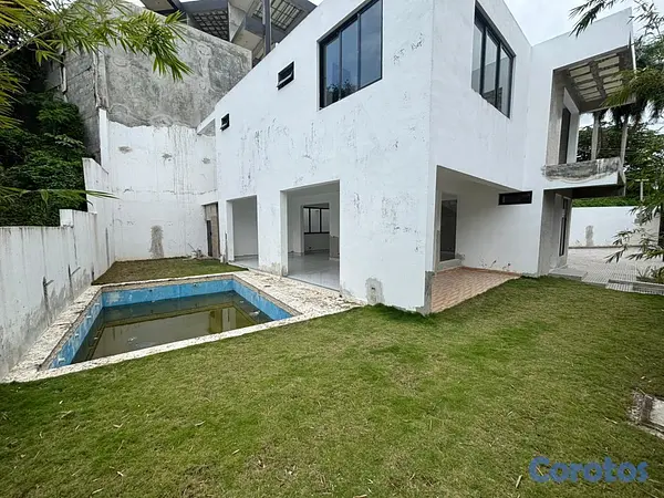 casas - Casa de 2 niveles en Venta en Altos de Arroyo Hondo III 6