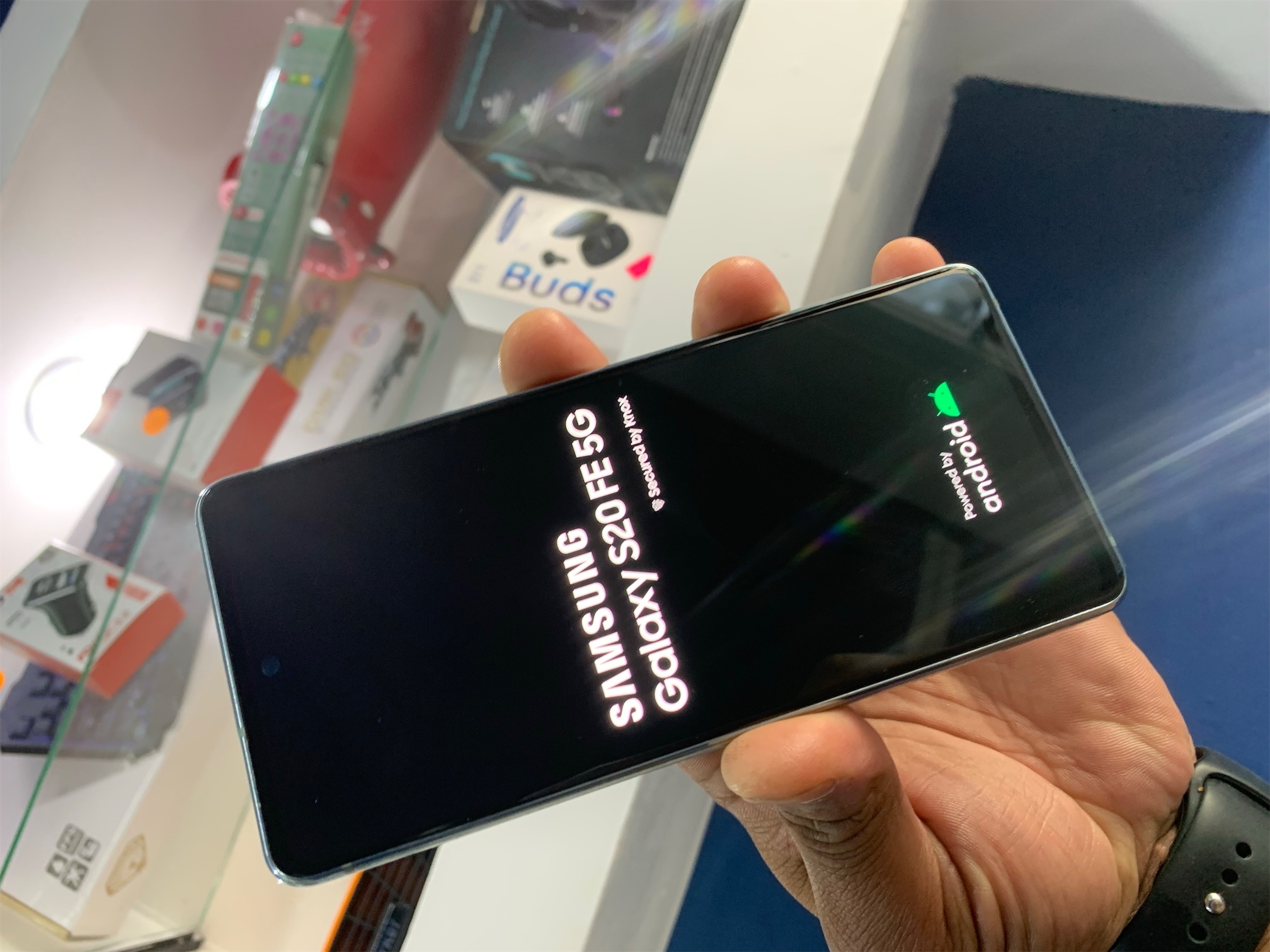 celulares y tabletas - Samsung s20FE 5G 128GB 4