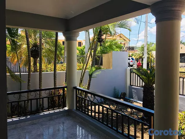 casas - Se vende Amplia Casa En Santiago  6