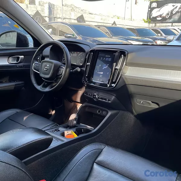 jeepetas y camionetas - VOLVO XC40 T4 MOMENTUM 2021 3