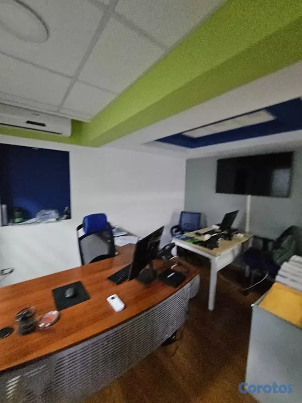oficinas y locales comerciales - ALQUILO Local Comercial en LA ESPERILLA, 135 Mts.2 4