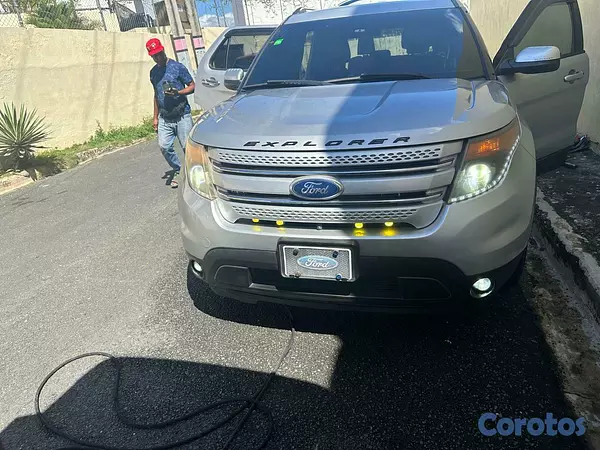 jeepetas y camionetas - Ford explorer XLT 2013  2