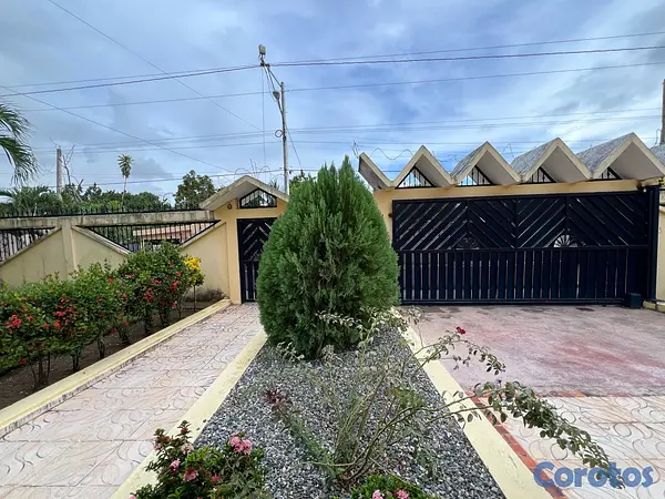 casas vacacionales y villas - SE VENDE CASA EN LA CALETA, BOCA CHICA 4