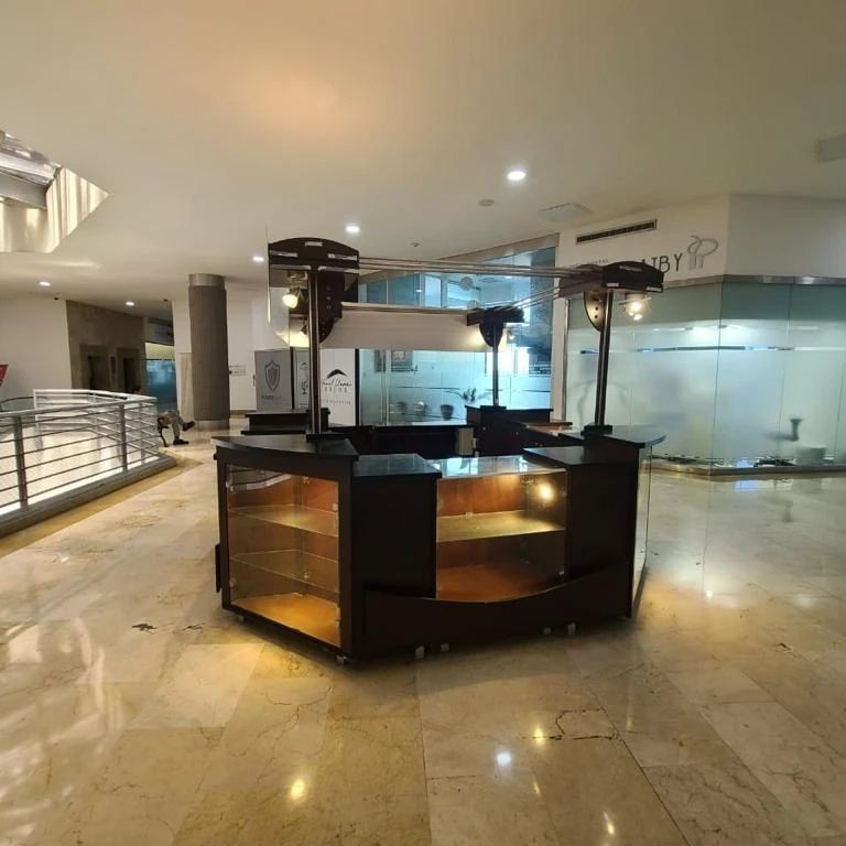 otros inmuebles - Counter comercial en Torre Spring Center, Viejo Arroyo Hondo. Código: PD179 2