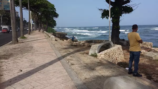 solares y terrenos - Solar 2,500 metros Malecón del Distrito Nacional  6