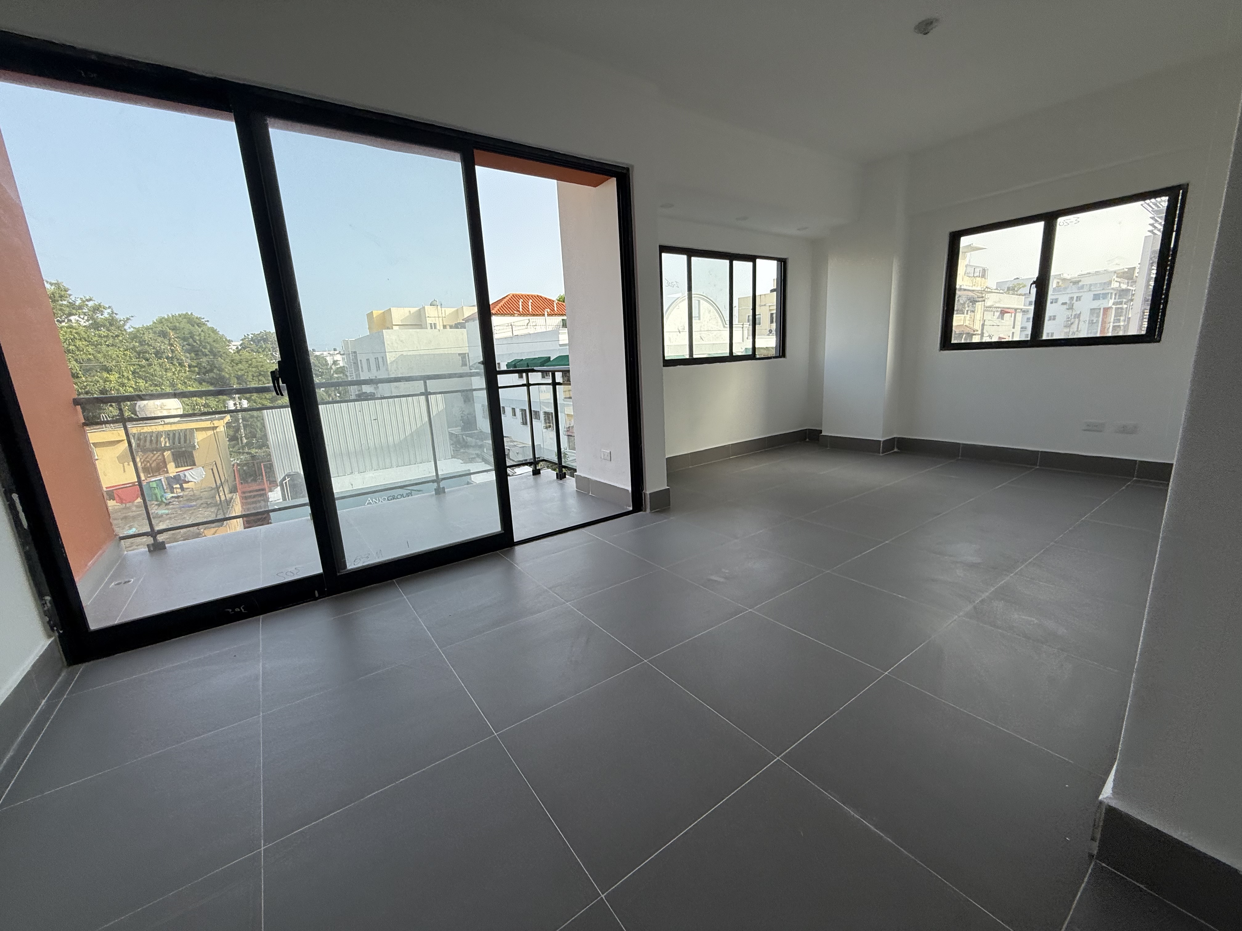 apartamentos - Jardines del sur nuevo tres hab con baño dos parqu 9