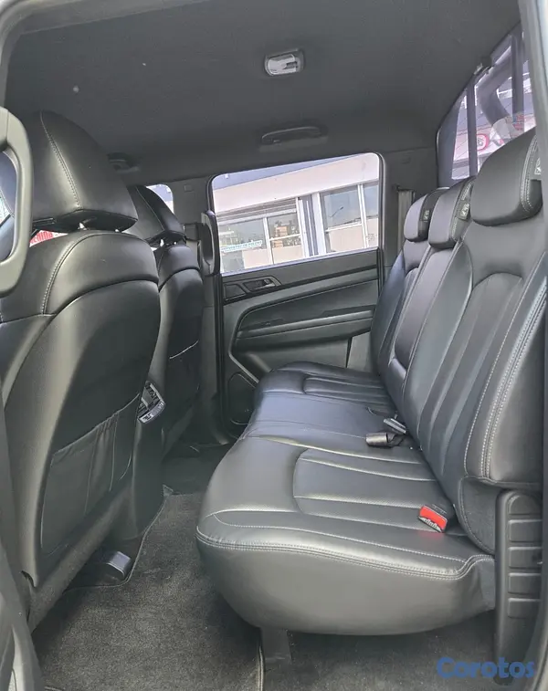 jeepetas y camionetas - KGM REXTON 2021 GRIS OSCURO DIESEL 13