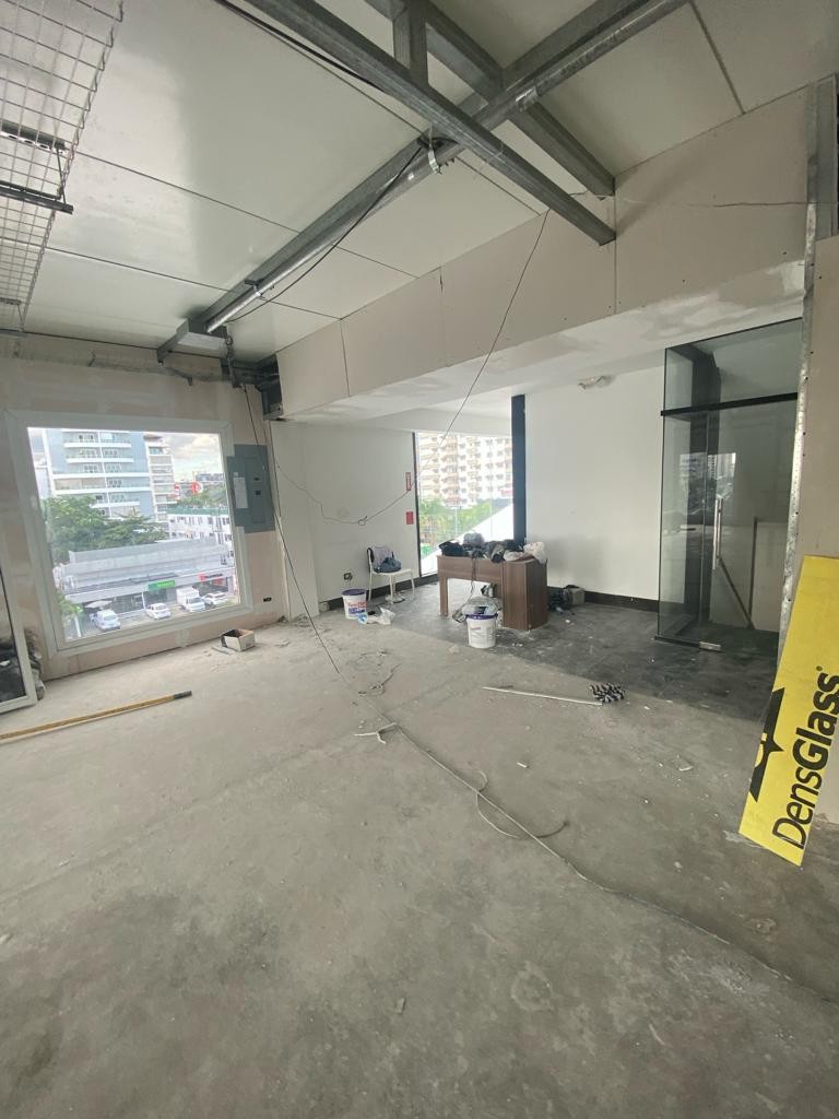 oficinas y locales comerciales - ALQUILO Hermoso Local En 4to Piso Ubicado En Bella Vista 
Código:  PD140 1