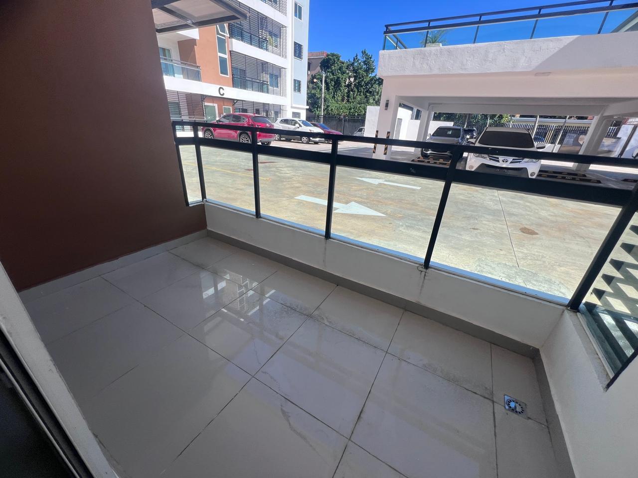 casas - Las Palmas de Alma Rosa 
Apartamento en 1er Nivel  8