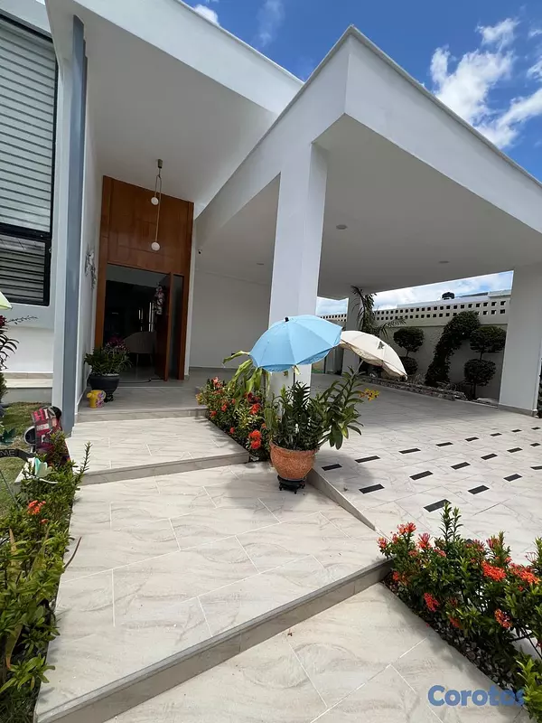 casas - Casa de Lujo con Piscina en San Francisco de Macor 9
