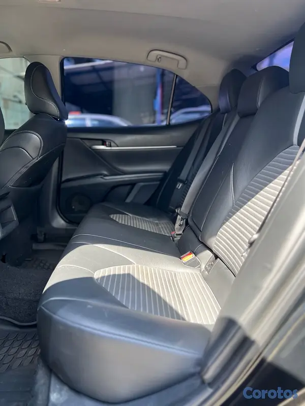 carros - Toyota Camry SE 2018 10