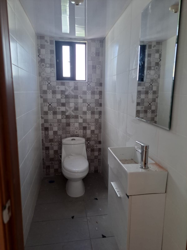 apartamentos - Apartamento  Evaristo Morales 4to piso  0