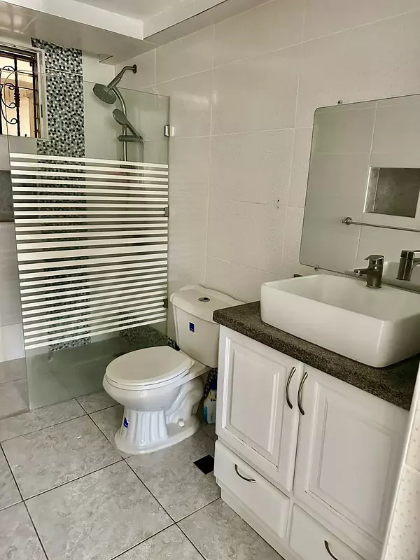 apartamentos - 🔵Apartamento 2do piso en arroyo hondo ll 9