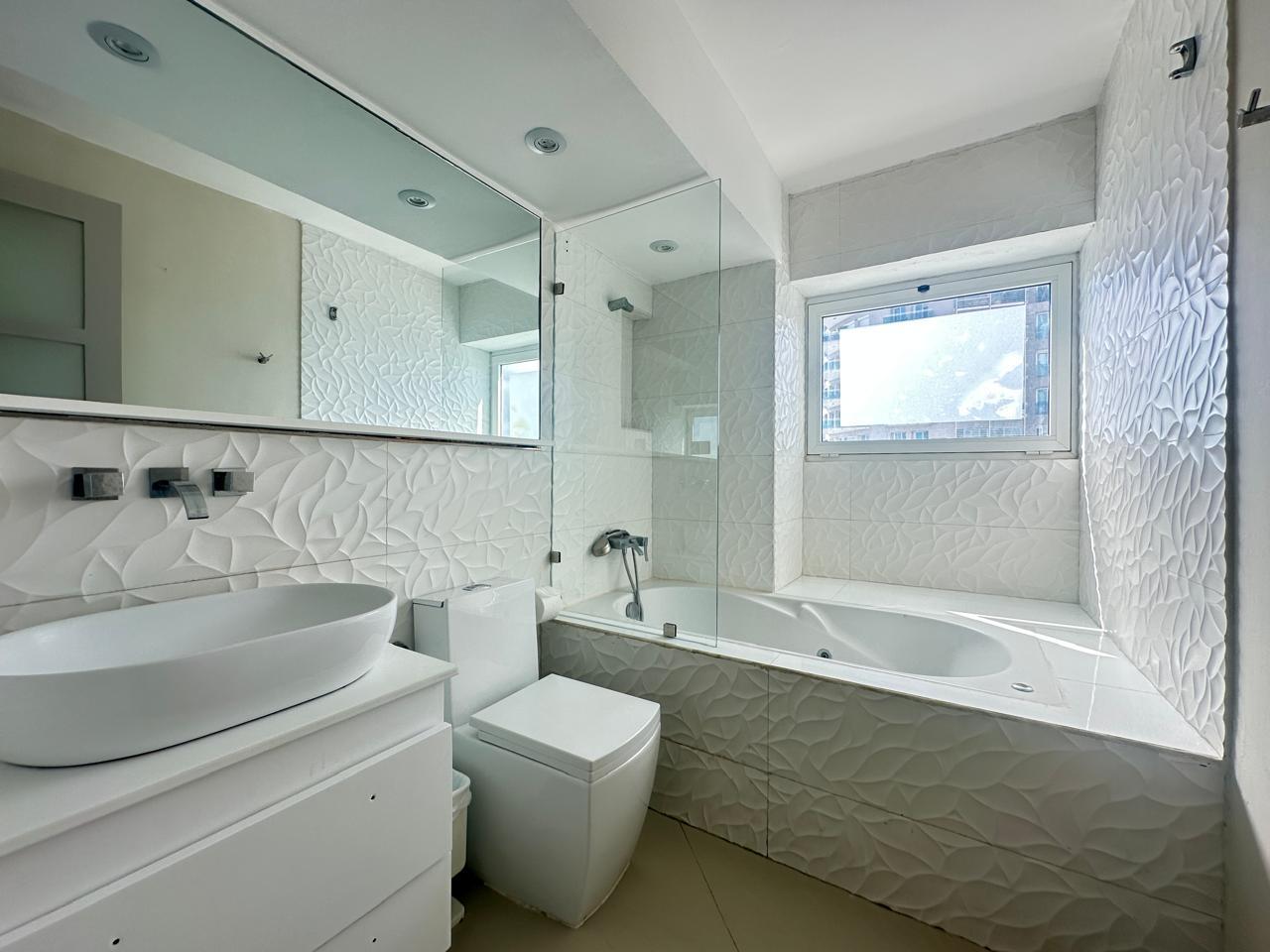 apartamentos - RENTO APARTAMENTO AMUEBLADO FULL FRENTE AL MAR 2
