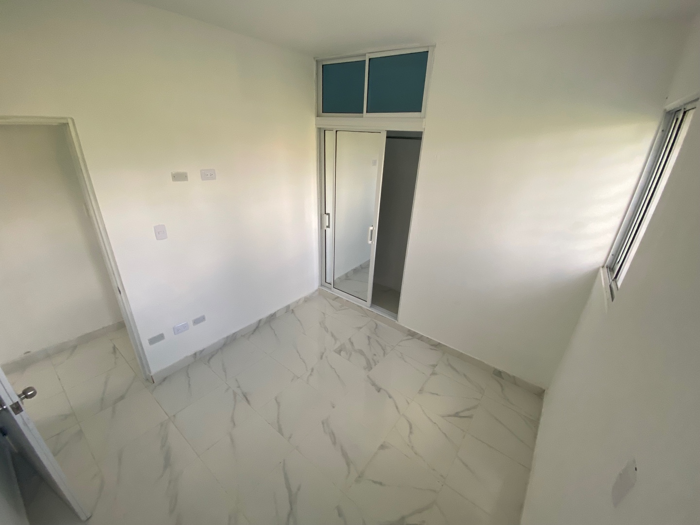 apartamentos - APARTAMENTO EN RENTA PRIMER NIVEL POR LA CARRETERA JACAGUA  7