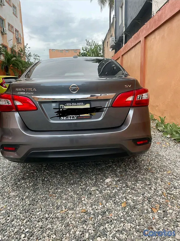 carros - Nissan sentra sv 2018 3