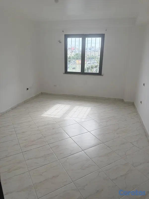 apartamentos - Penthouse de Dos Niveles en Alquiler – Avenida España.
 5