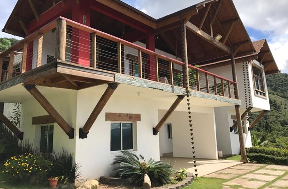 casas vacacionales y villas - Villa de 4 habitaciones en Jarabacoa