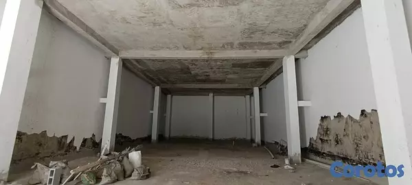 oficinas y locales comerciales - LOCAL  PIANTIN BASTANTE AMPLIO  250mts Nivel 3ERO BASTANTE BIEN UBICAD 3