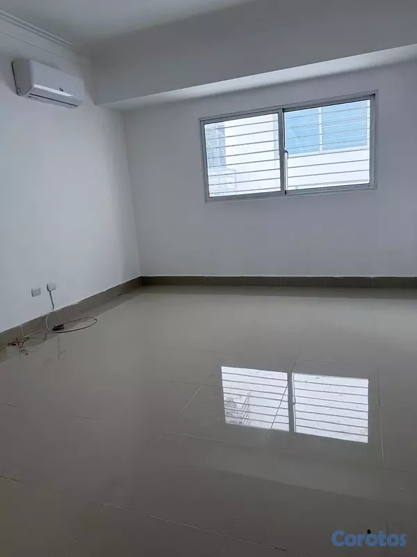 apartamentos - alquiló Evaristo Morales dos habitaciones con su baño dos parqueos balcón servic 7