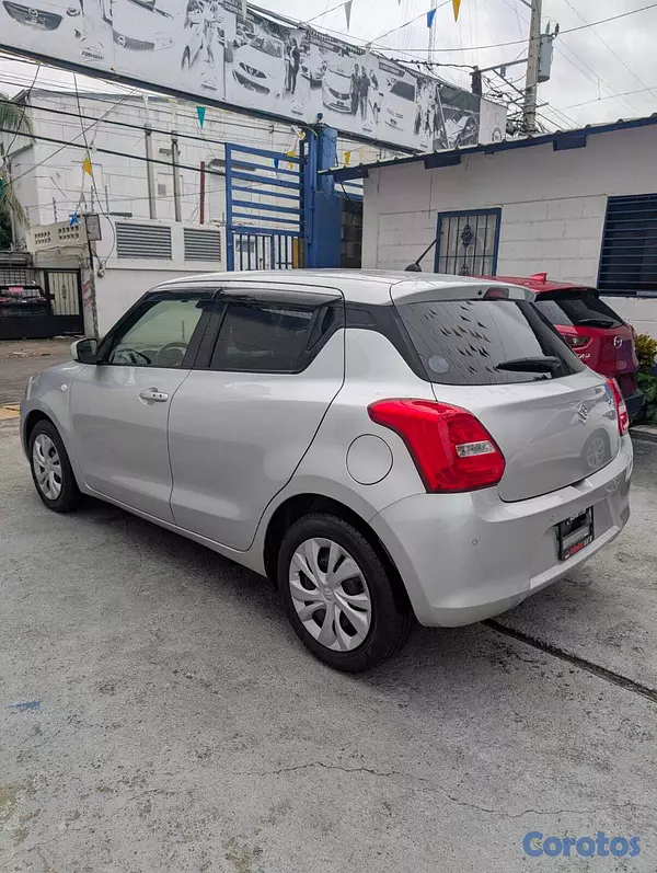 carros - SUZUKI SWIFT 2020 5