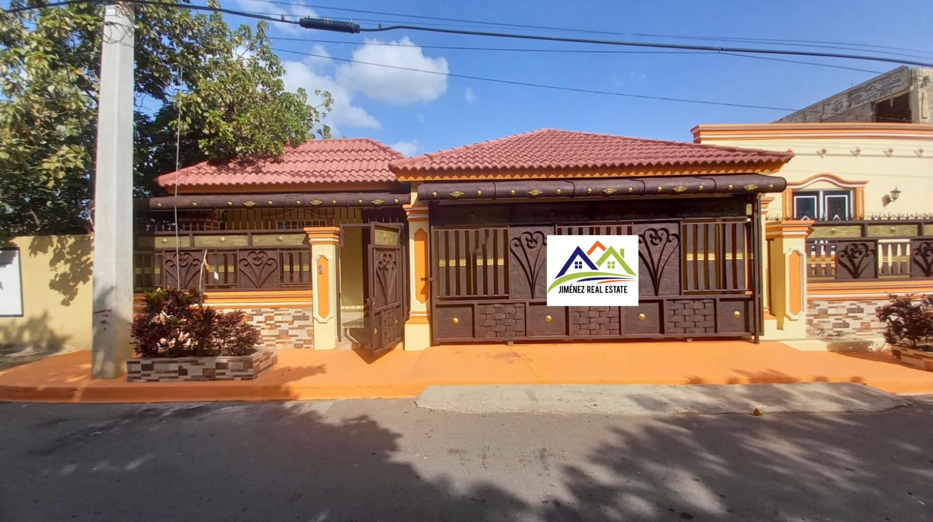 casas - CASA EN VENTA EN SANTIAGO DE LOS CABALLEROS POR LA ZONA DEL JARDÍN BOTÁNICO  0