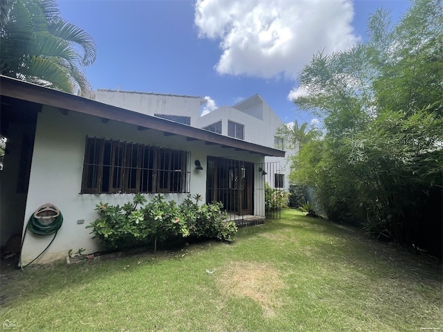 casas - Venta de casa en las praderas proyecto cerrado de 357mts Distrito Nacional  5