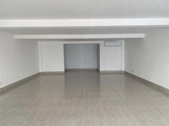 oficinas y locales comerciales - Local en Naco  3