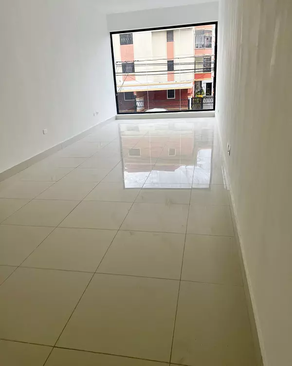 oficinas y locales comerciales - Alquiler local céntrico en el Millon 3