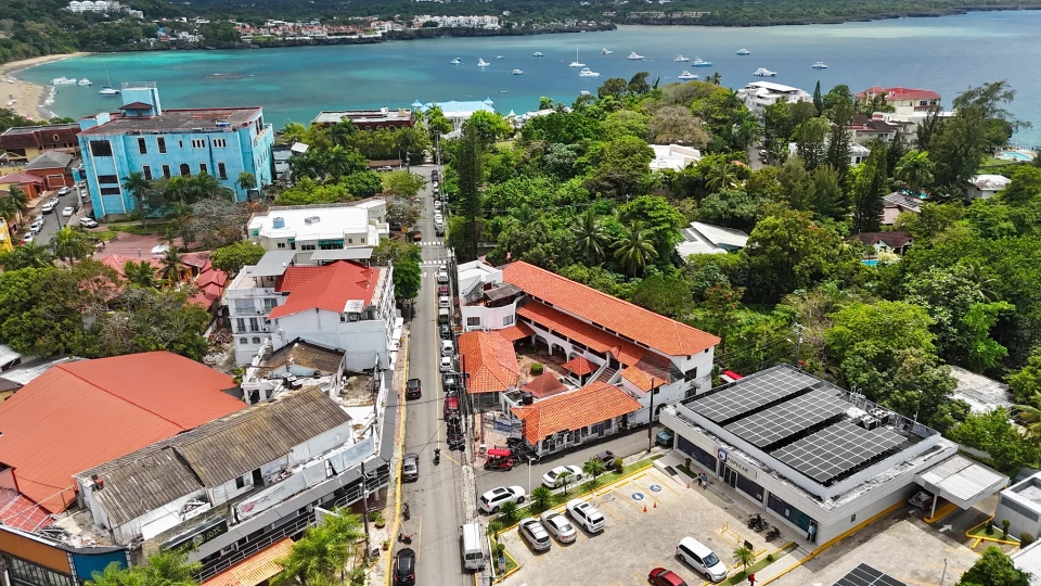 oficinas y locales comerciales - Oportunidad de inversión: Local comercial en sosua 3