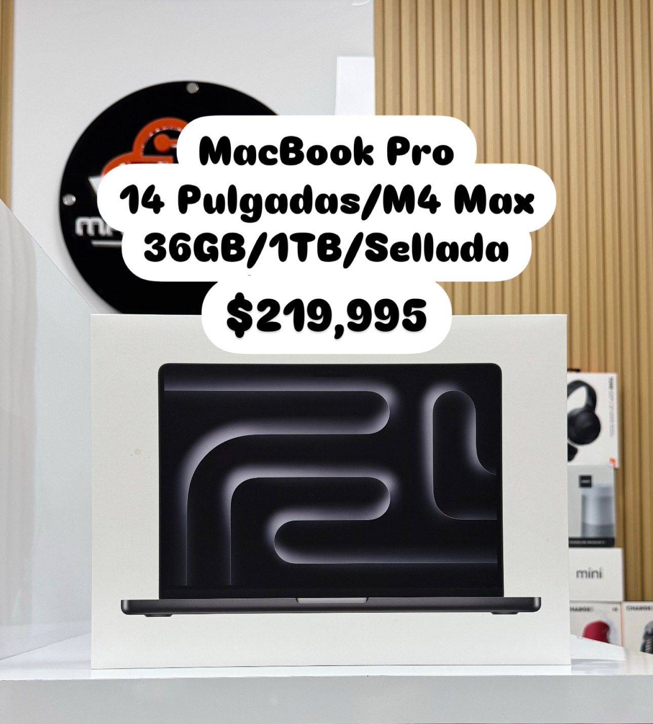 computadoras y laptops - MacBook Pro 14 Pulgadas Chip M4 Max 36GB/1TB Space Black  0