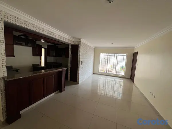 apartamentos - OFERTA POR LAS MADRES en CORALES DEL SUR, APTO de 3 HABS., 120 Mts.2, 1er. Nivel 3