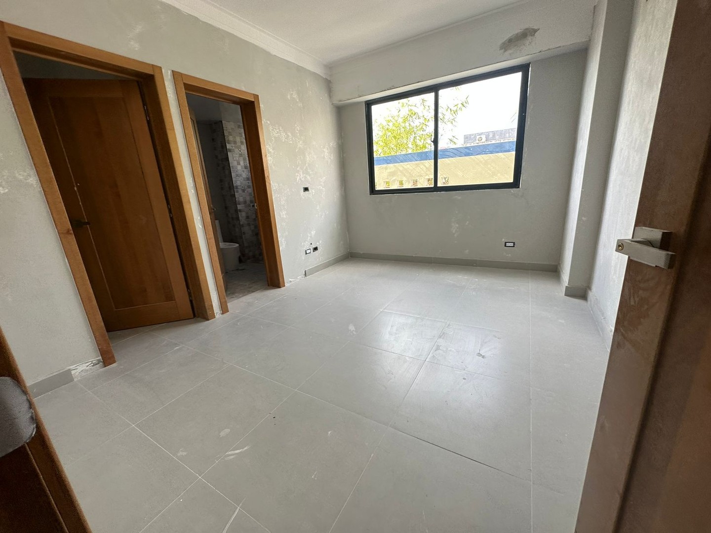 apartamentos - Vendo Mirador Norte, piso 4 precio. 3 habitaciones con su baño 6