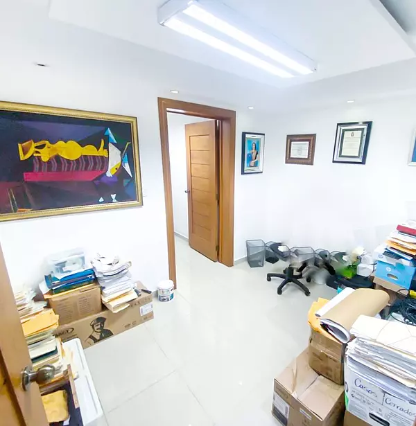 oficinas y locales comerciales - Local en Naco en venta  6