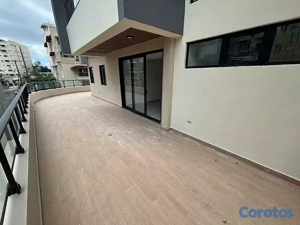apartamentos - Apartamento con Terraza Nuevo en Venta en Urb Real 4
