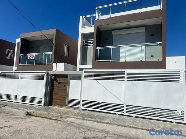 casas - 🏊‍♂️ Casa en venta con piscina – Autopista de San Isidro, Santo Domingo Este 6