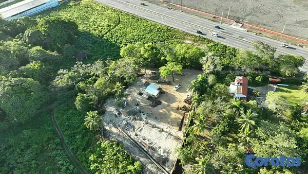 solares y terrenos - Solar de Oportunidad Autop. 6 de Noviembre 1,500m² 9