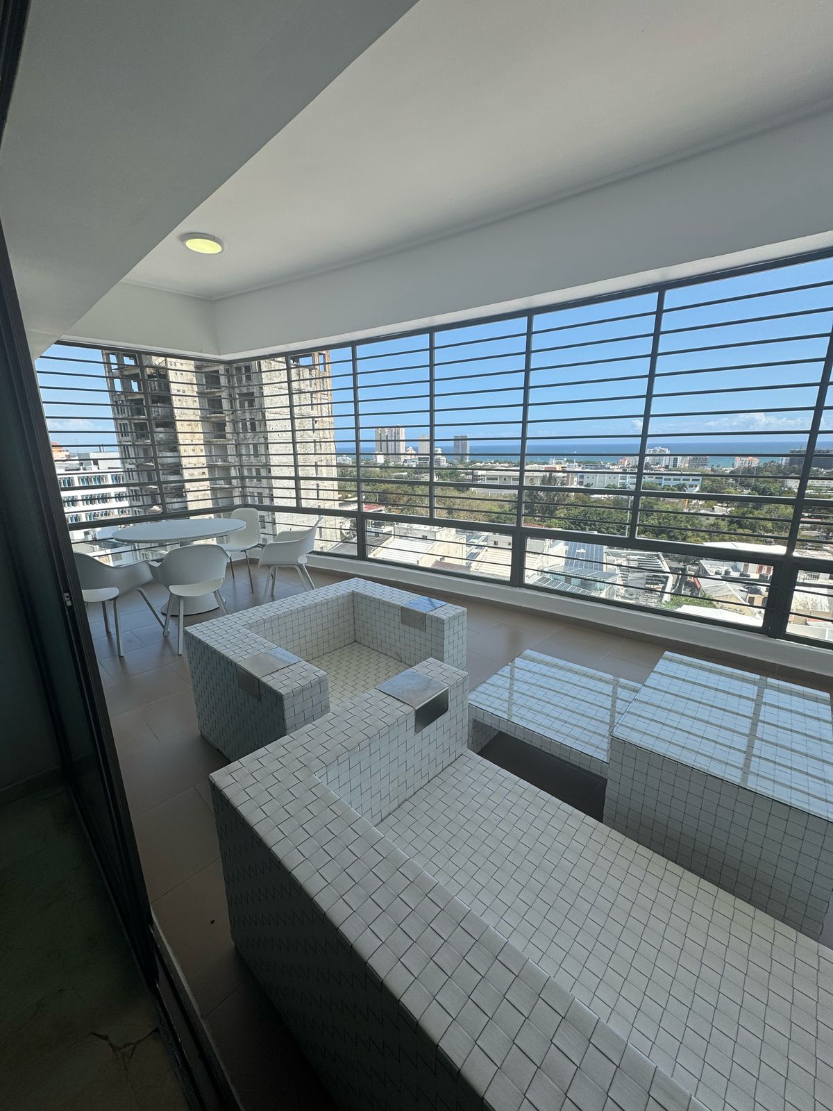 apartamentos - 8 En Torre Bolívar de La Esperilla 2