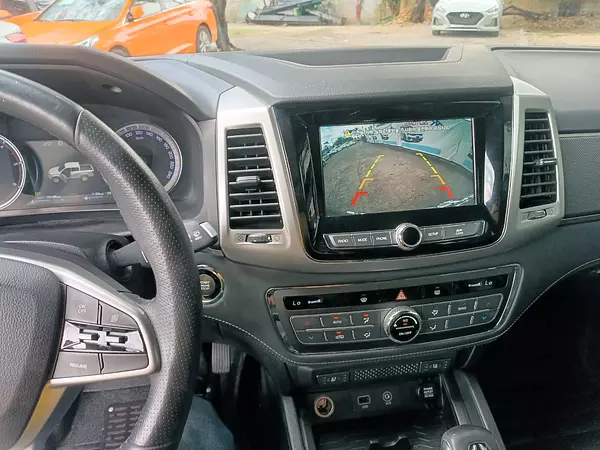 jeepetas y camionetas - KGM REXTON 2019 GRIS OSCURO DIESEL 7