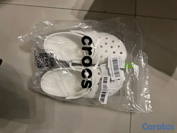 zapatos unisex - Crocs Unisex blanca size 9M 11W 2